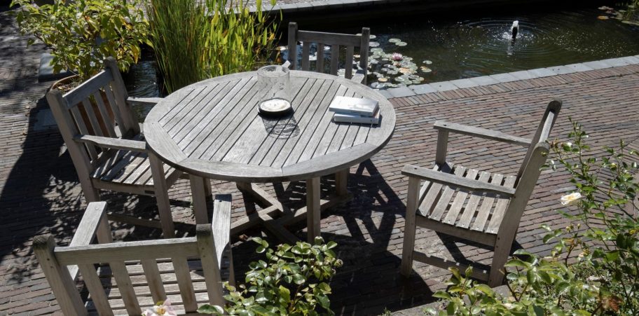 English-garden-cov